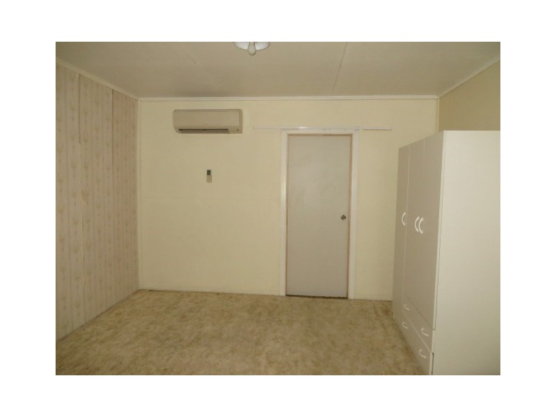 12 Albert Street, Roma QLD 4455