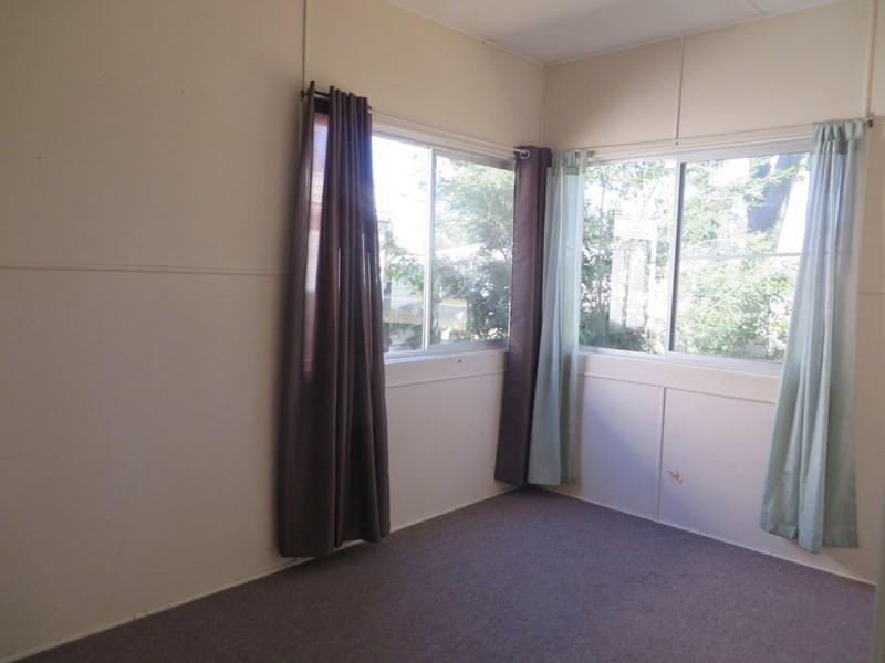 18 Hunter Street, Roma QLD 4455