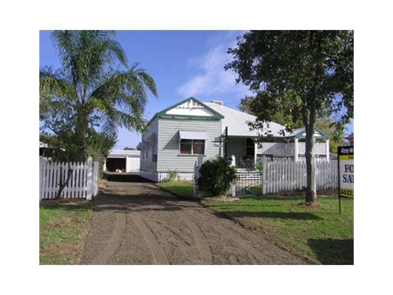 113 Currey Street, Roma QLD 4455