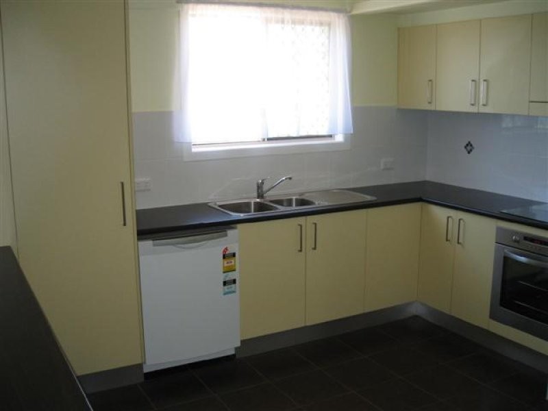 108 Northern Road, Roma QLD 4455