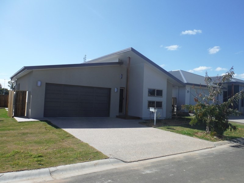 21 Lomandra Avenue, Roma QLD 4455