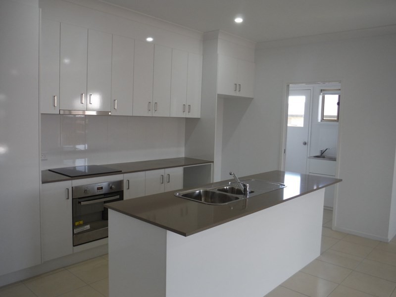 21 Lomandra Avenue, Roma QLD 4455