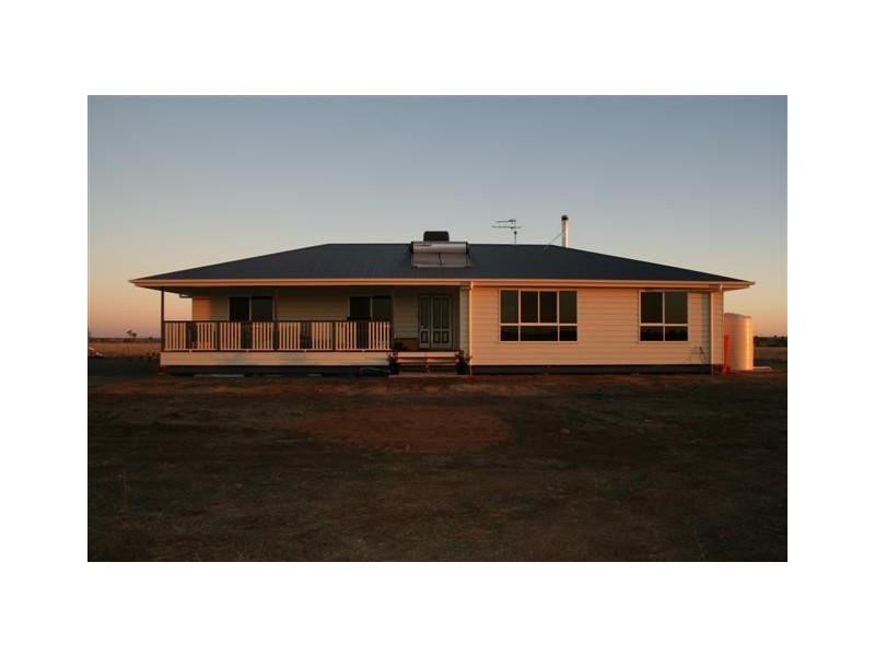 7 Dargal Road, Roma QLD 4455