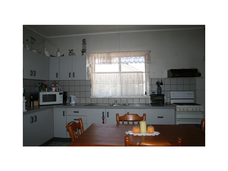 50 Twine Street, Roma QLD 4455