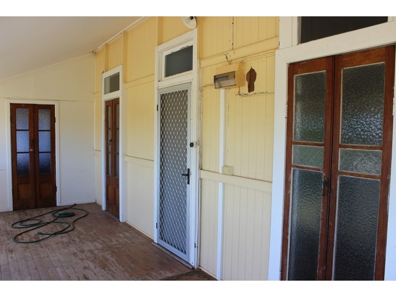 12 Conlan Street, Roma QLD 4455