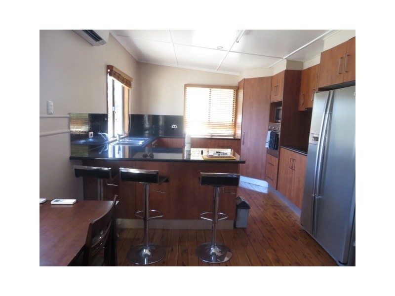 44 Twine Street, Roma QLD 4455