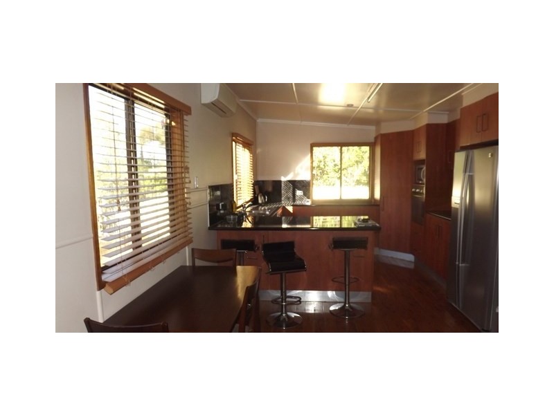 44 Twine Street, Roma QLD 4455