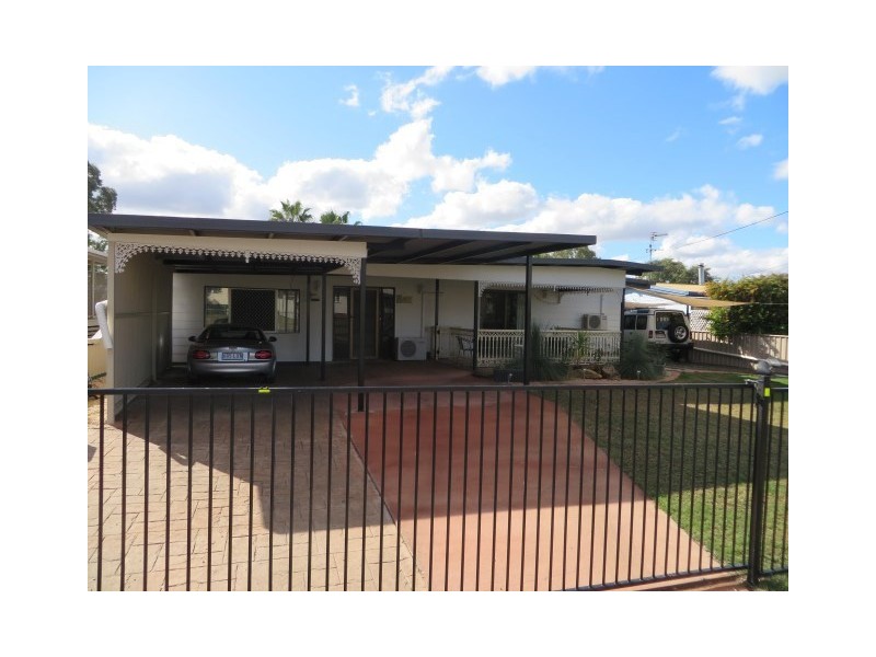 115 Miscamble Street, Roma QLD 4455