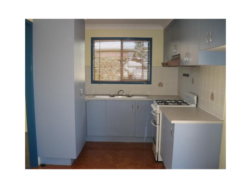 16 Beitz Street, Roma QLD 4455