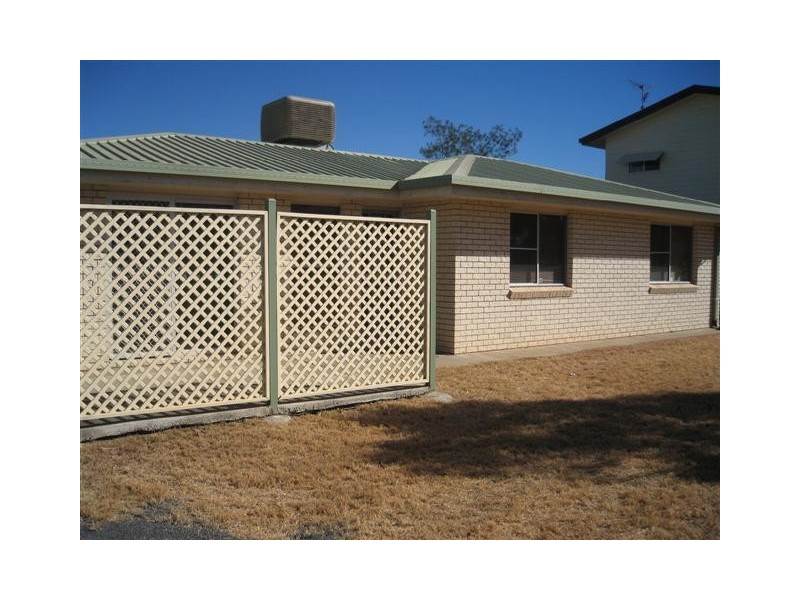 16 Beitz Street, Roma QLD 4455