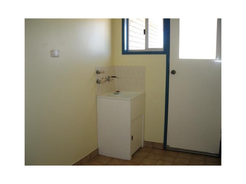 16 Beitz Street, Roma QLD 4455