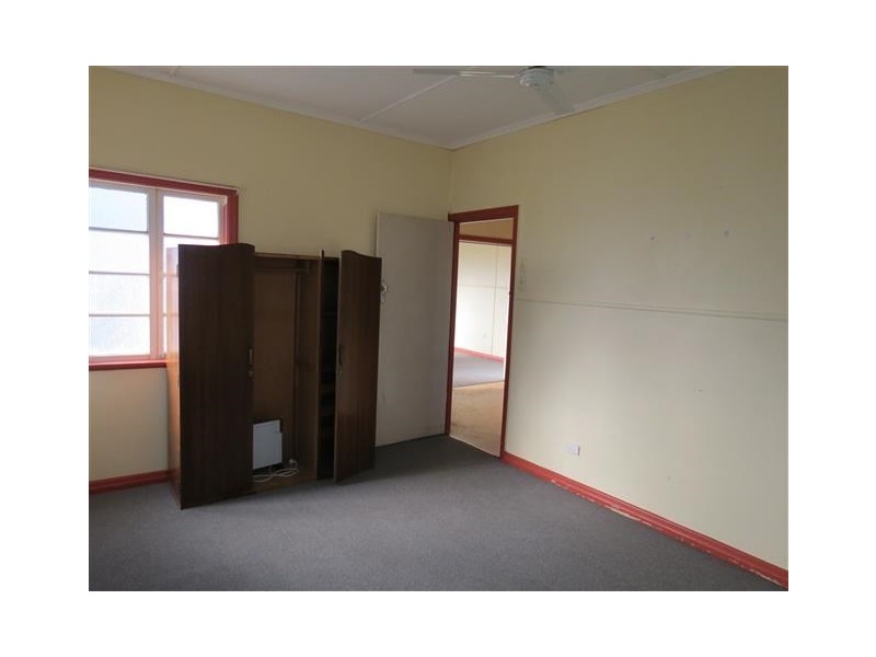 110 Arthur Street, Roma QLD 4455