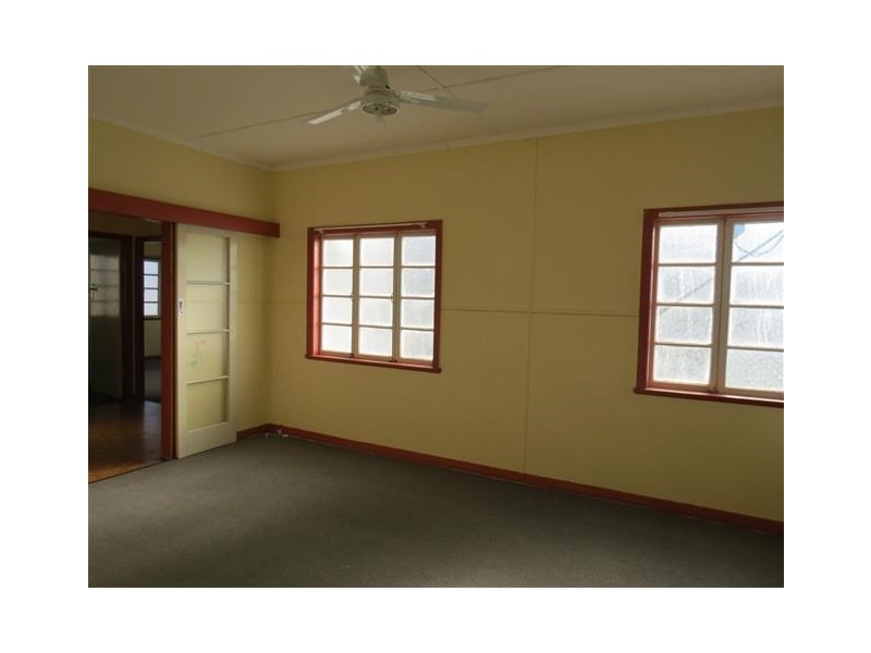110 Arthur Street, Roma QLD 4455