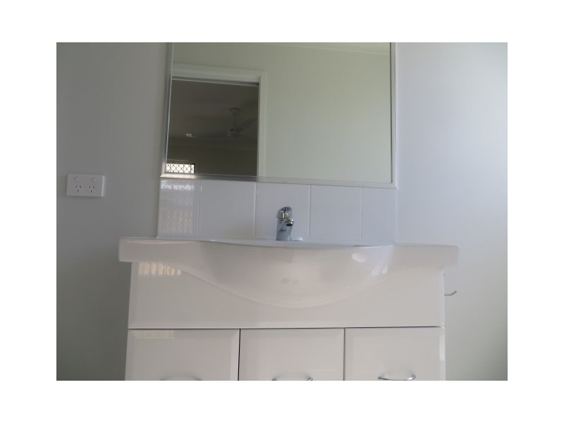 9 Lomandra Avenue, Roma QLD 4455