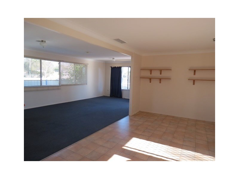 102 Miscamble Street, Roma QLD 4455