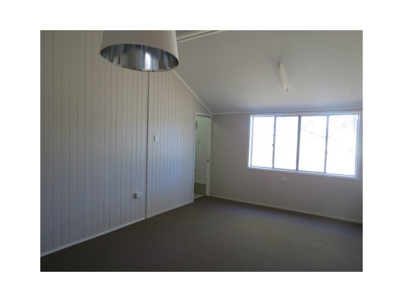 96 Chrystal Street, Roma QLD 4455