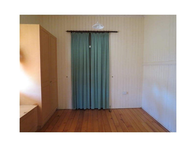 96 Chrystal Street, Roma QLD 4455