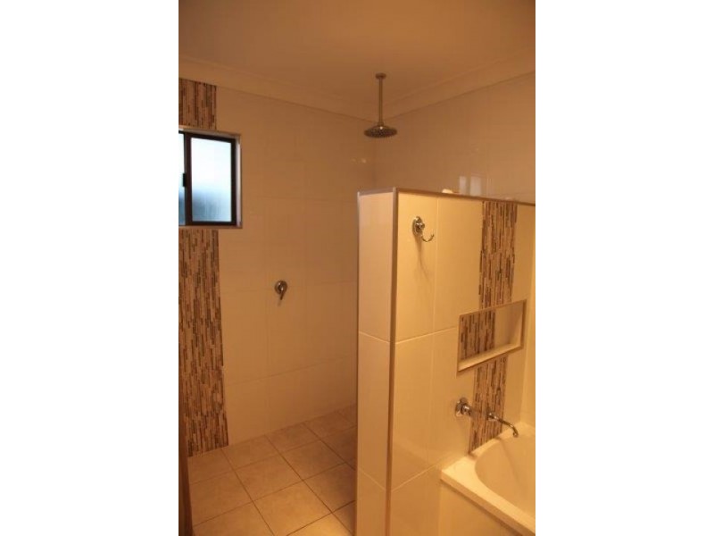 11 Roslyn Drive, Roma QLD 4455