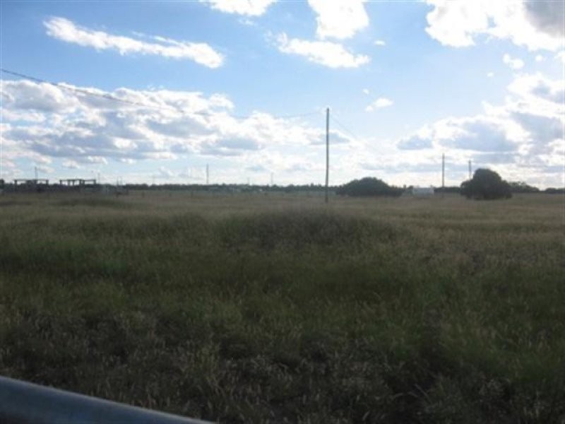 65 Bradshaw Lane, Taroom QLD 4420