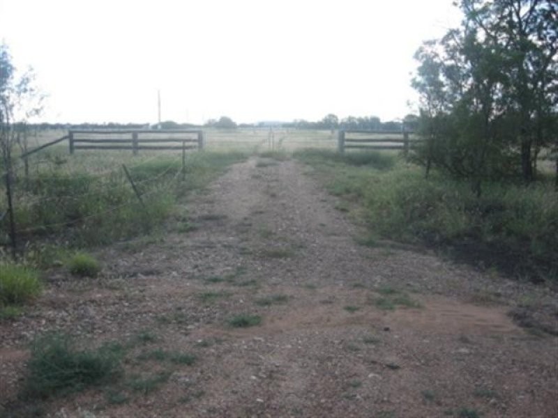 65 Bradshaw Lane, Taroom QLD 4420