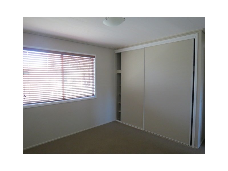 13 Mullavey Street, Roma QLD 4455