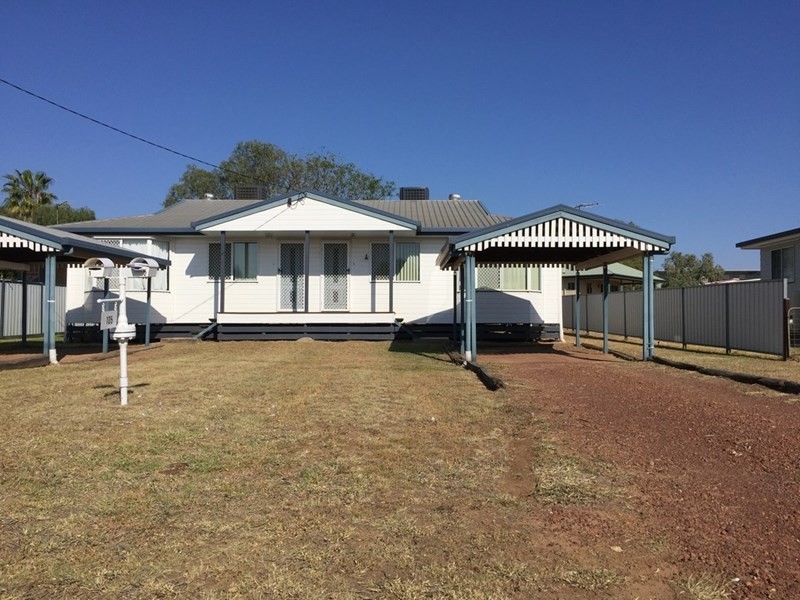 2/105 Quintin Street, Roma QLD 4455