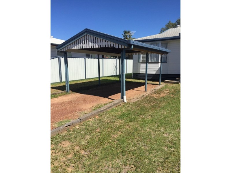 1/105 Quintin Street, Roma QLD 4455