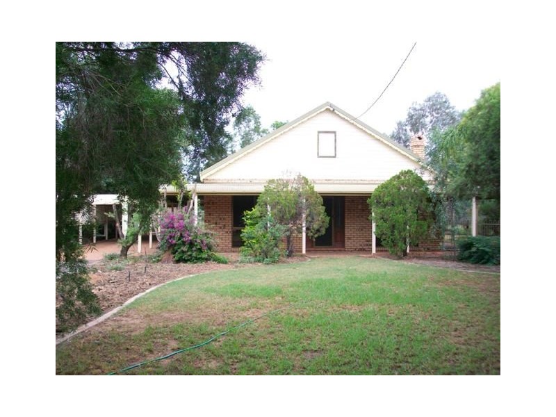 13 Roma Crescent, Roma QLD 4455