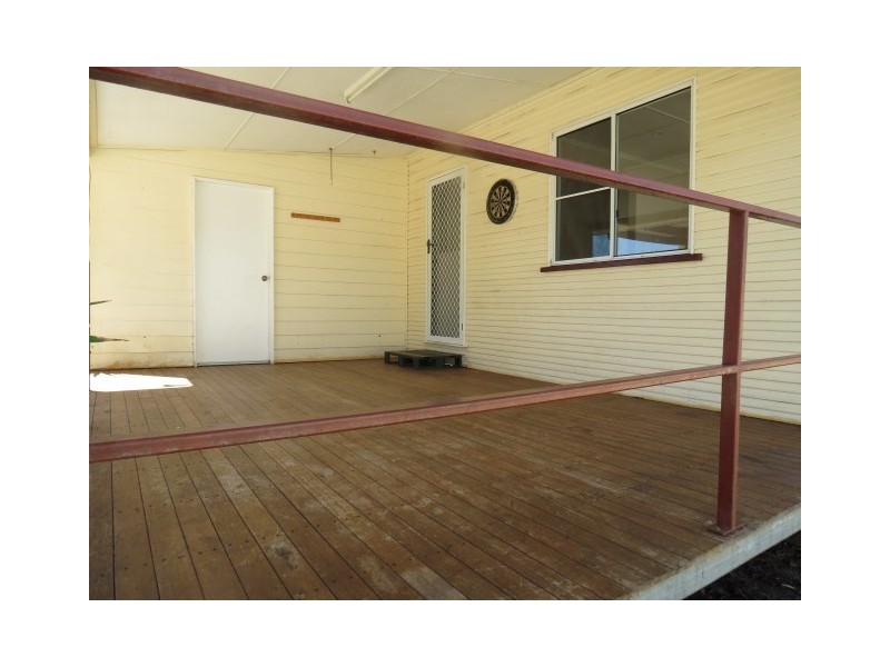13 Charles Street, Roma QLD 4455
