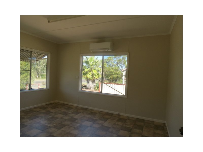 13 Charles Street, Roma QLD 4455