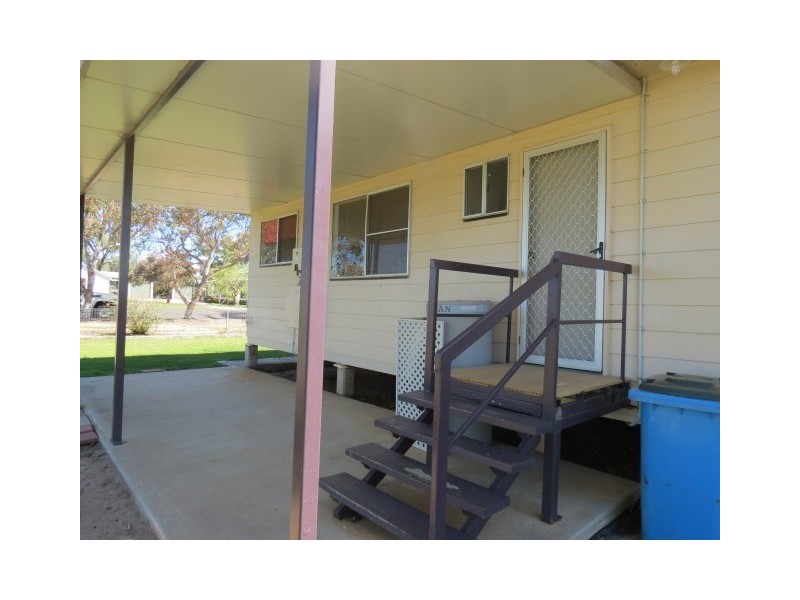 17 Chrystal Street, Roma QLD 4455