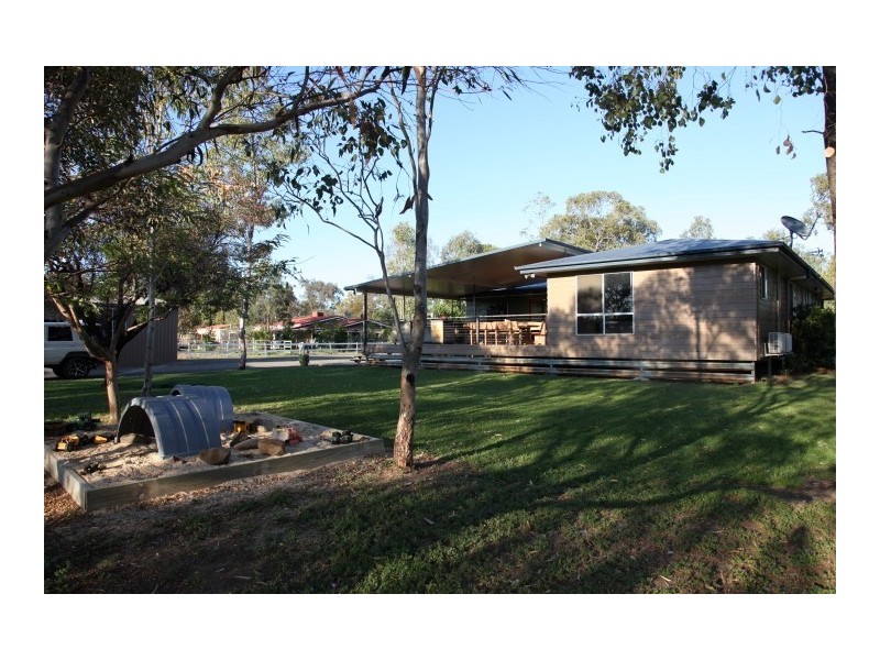 28-32 Edwardes Street, Roma QLD 4455