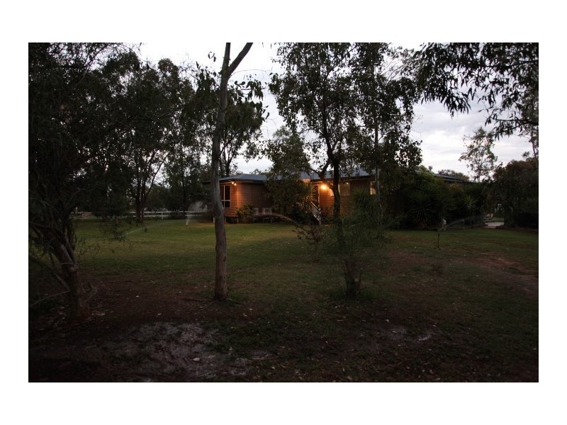 28-32 Edwardes Street, Roma QLD 4455