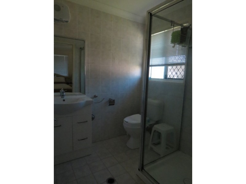 4 Courtney Street, Roma QLD 4455