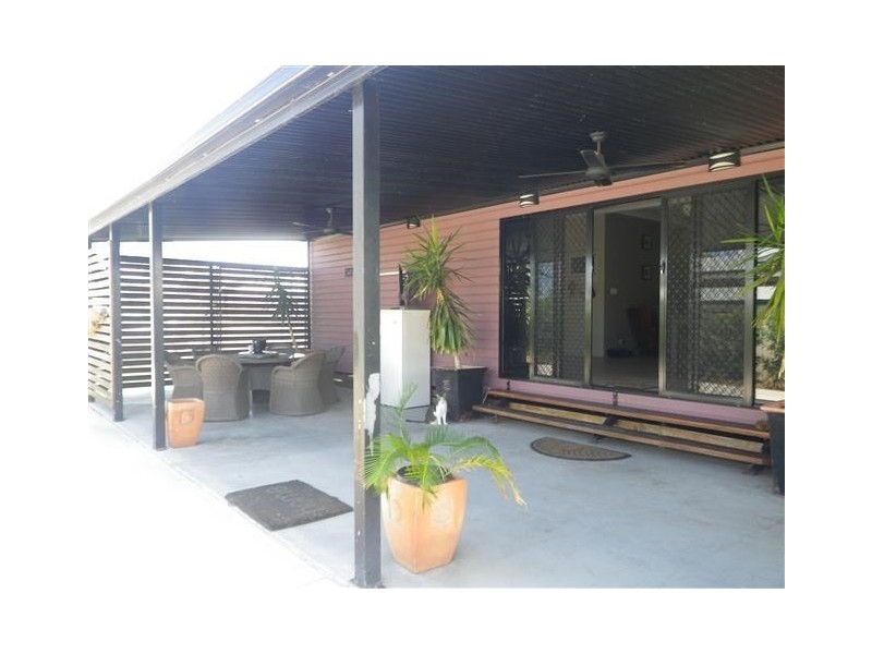 37 Bowen Street, Roma QLD 4455