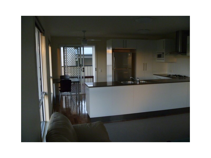 1/2 Harms Street, Roma QLD 4455