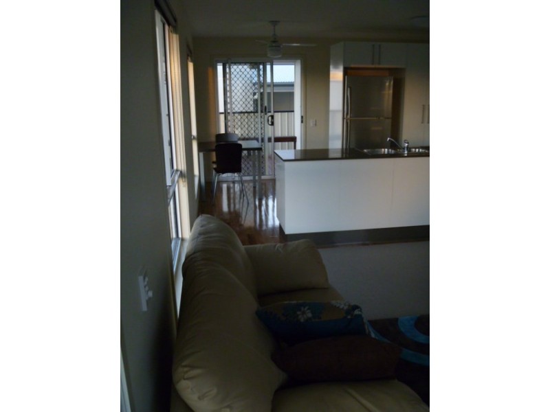 1/2 Harms Street, Roma QLD 4455