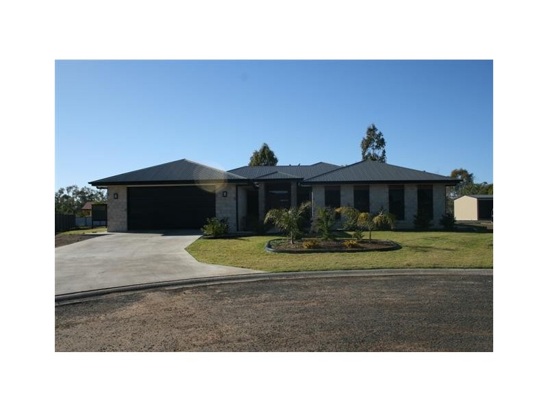 2 Webb Court, Roma QLD 4455