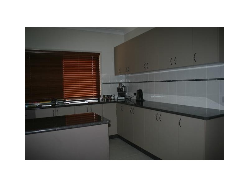 2 Webb Court, Roma QLD 4455