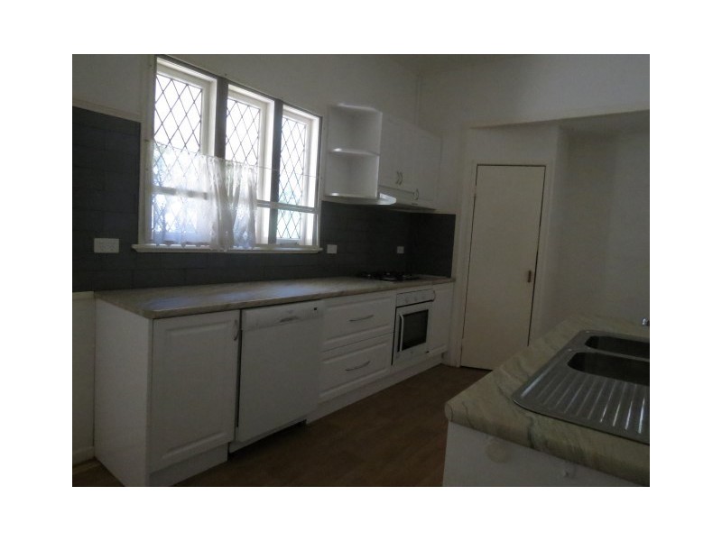 51 Miscamble Street, Roma QLD 4455