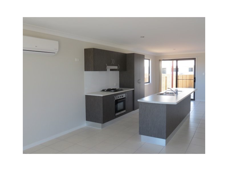 76A Currey Street, Roma QLD 4455