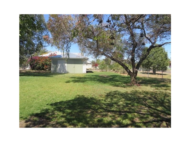 16 Twine Street, Roma QLD 4455