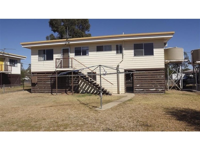 86 Gregory Street, Roma QLD 4455