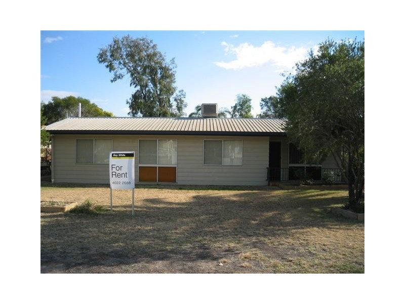 17 Howard Street, Roma QLD 4455