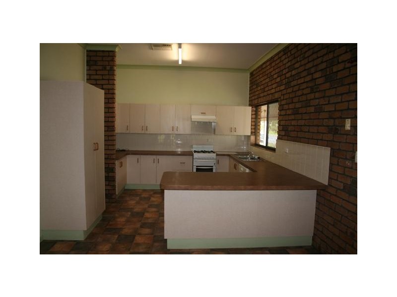 13 Marsden Court, Roma QLD 4455