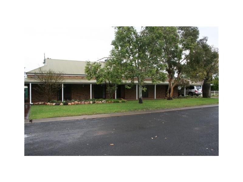 13 Marsden Court, Roma QLD 4455
