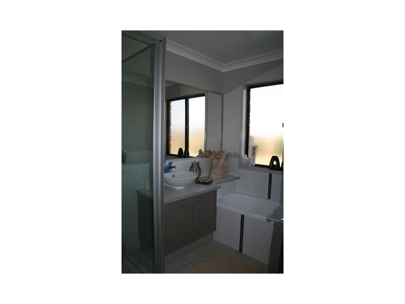 3 Norman Court, Roma QLD 4455