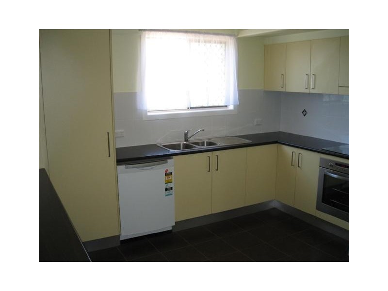 108 Northern Road, Roma QLD 4455