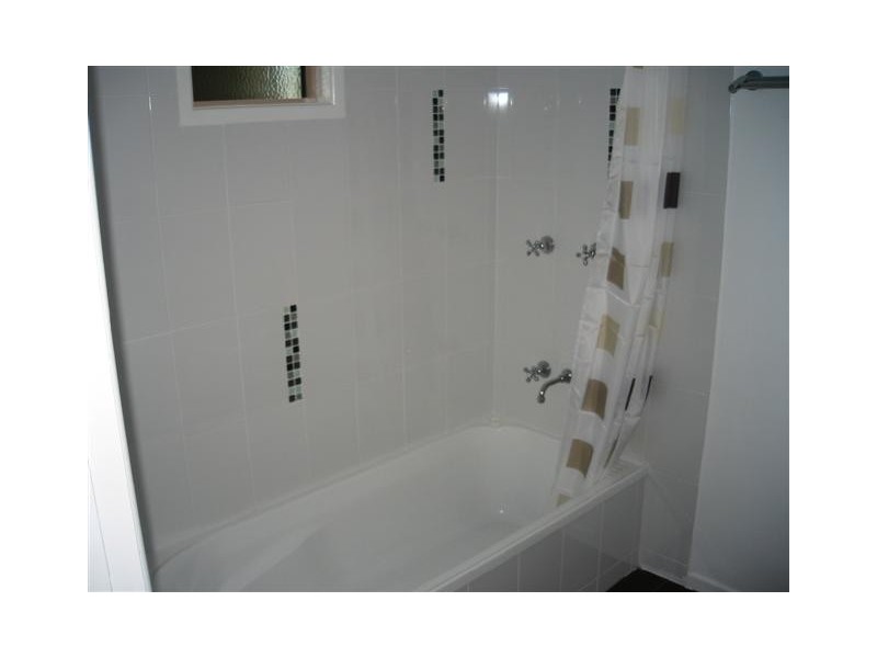 108 Northern Road, Roma QLD 4455