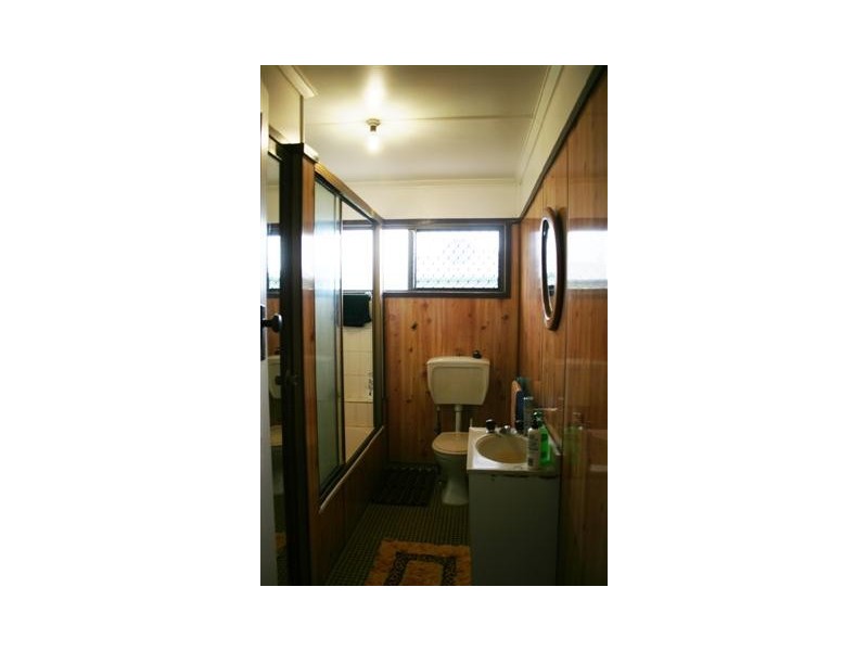 120 Currey Street, Roma QLD 4455